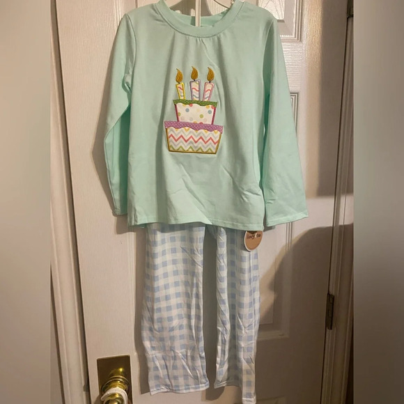 NWT Birthday Outfit - Picture 3 of 8